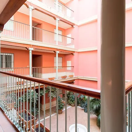 Mint Urban Suites Contemporary Seville
