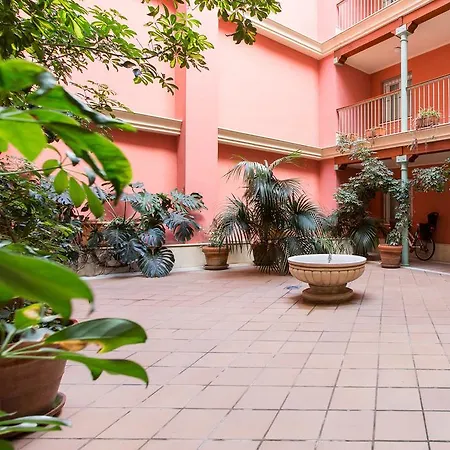 Mint Urban Suites Contemporary Apartment Seville